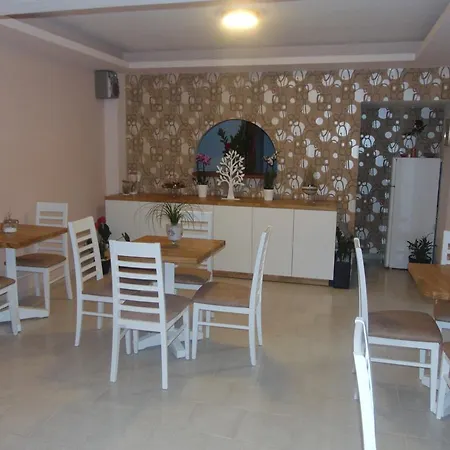 Avra Guest house 3*